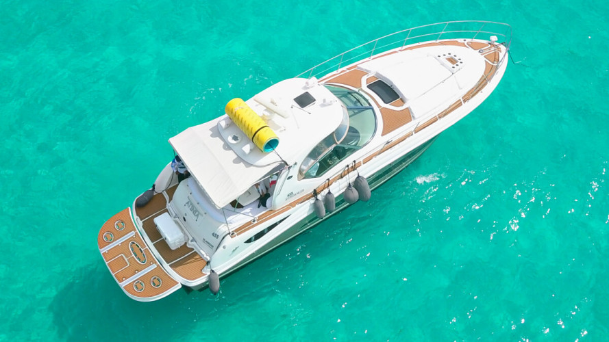 Yate privado de 46 pies para tour por el Caribe desde Playa del Carmen